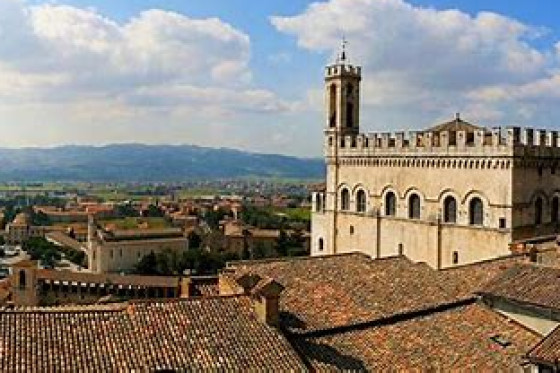 PASQUA CON CLINIC DI PADEL A GUBBIO CON TENNISINVACANZA!